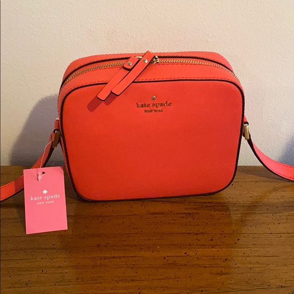 kate spade Handbags - Kate Spade Crossbody Purse